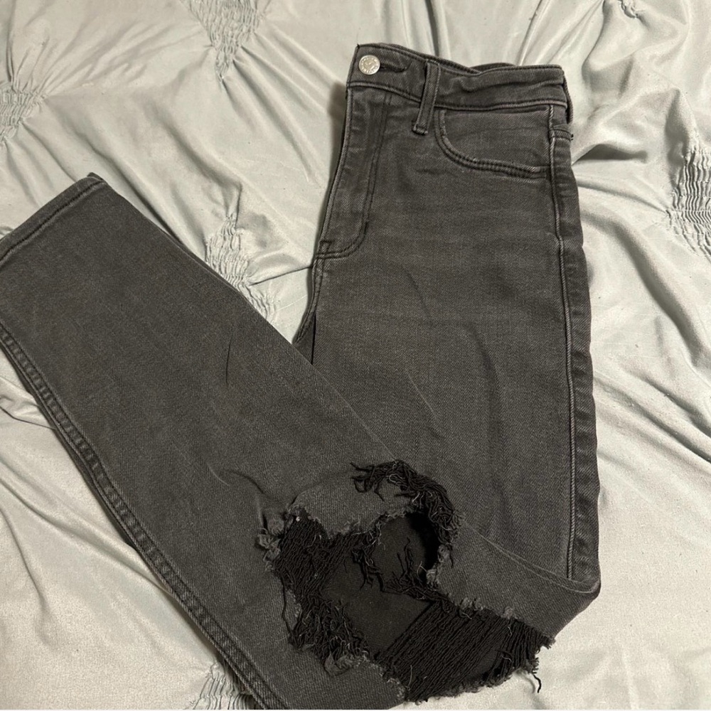 Hollister Black Distressed Skinny Ankle Jeans